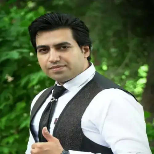 ئای له مینا خان